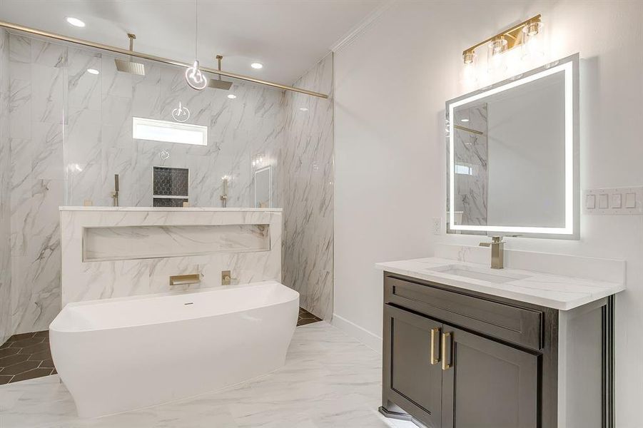 Furnished interior view inside a new home in , Weatherford (Image 7).