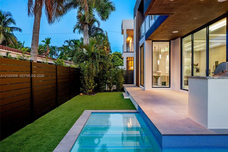 Exterior details and patio area of a home in , Fort Lauderdale (Image 26). Exterior details and patio area of a home in , Fort Lauderdale (Image 26).