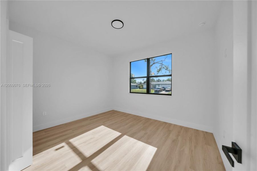 Spacious, unfurnished interior of a new home in , North Port (Image 18).