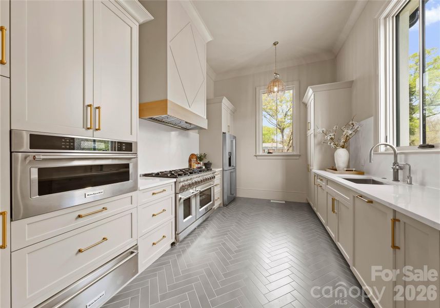 Prep kitchen Prep kitchen