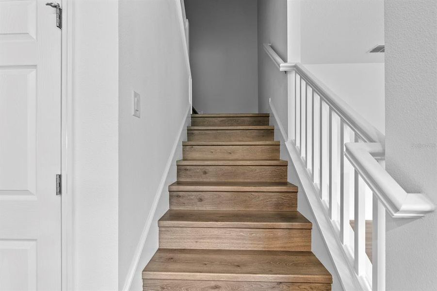 Spacious, unfurnished interior of a new home in , Tampa (Image 19).