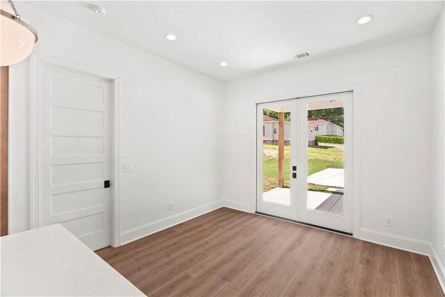 Spacious, unfurnished interior of a new home in , Calhoun (Image 18).