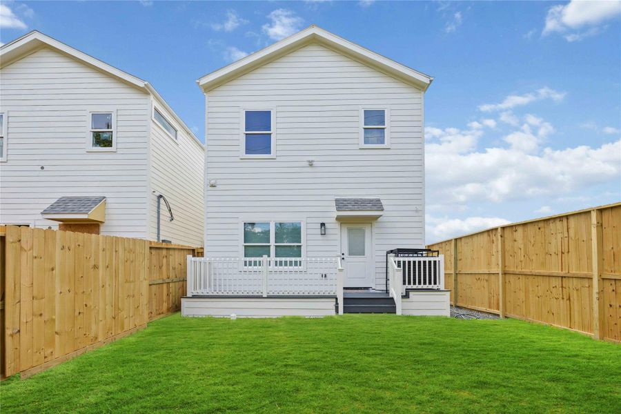 Front exterior of a new home in , Houston, TX, highlighting curb appeal (Image 21). Front exterior of a new home in , Houston, TX, highlighting curb appeal (Image 21).