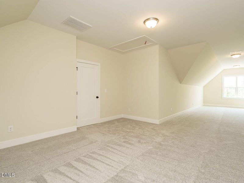 037-1280x960-bonus-room