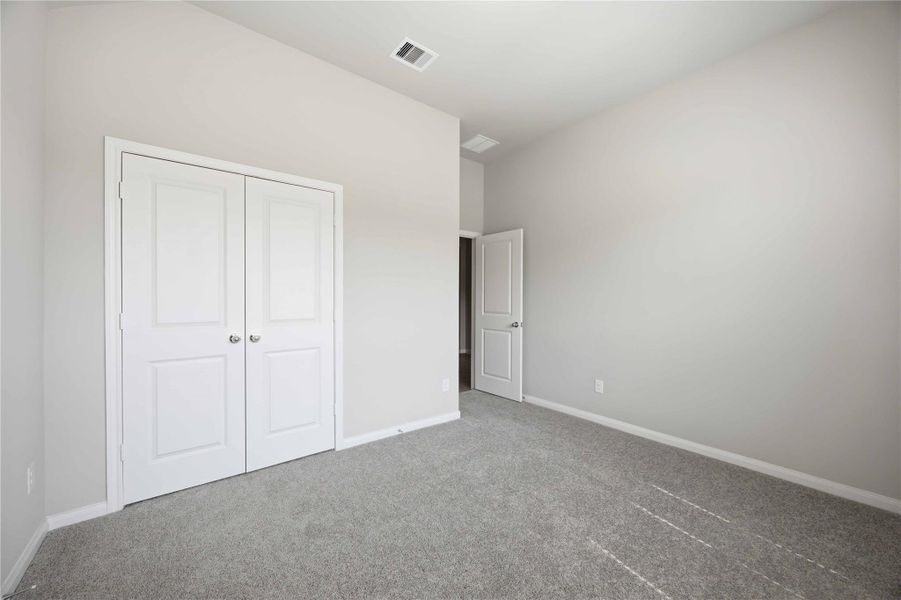 Spacious, unfurnished interior of a new home in King Oaks Village, Baytown (Image 11). Spacious, unfurnished interior of a new home in King Oaks Village, Baytown (Image 11).