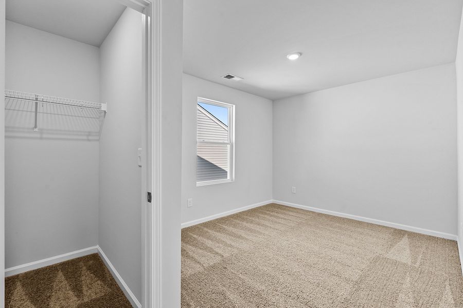 Spacious, unfurnished interior of a new home in Fieldstone, Lexington (Image 31). Spacious, unfurnished interior of a new home in Fieldstone, Lexington (Image 31).