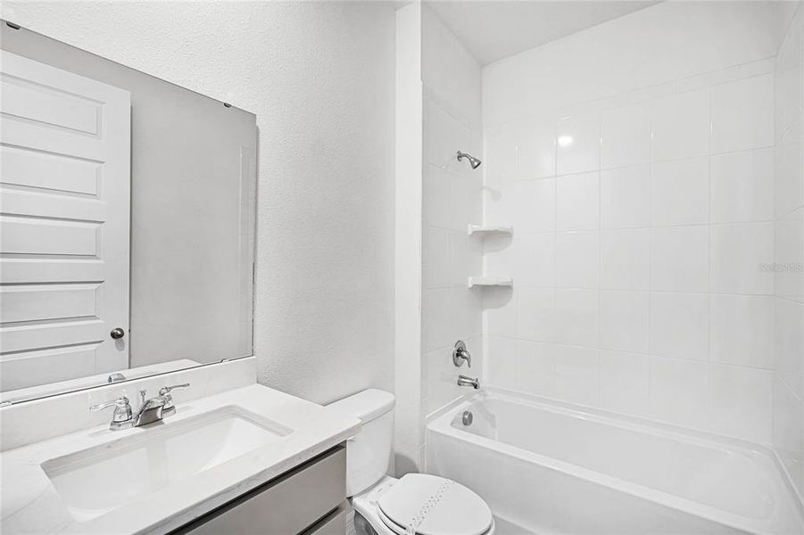 Furnished interior view inside a new home in , Lakeland (Image 8).