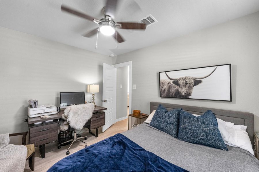 Furnished interior view inside a new home in Moran Ranch, Willis (Image 10).