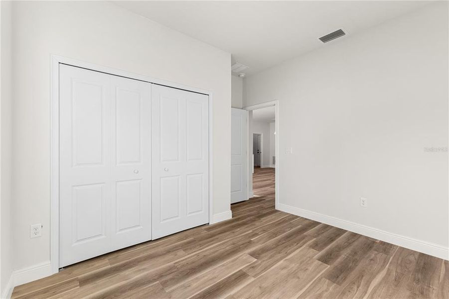 Spacious, unfurnished interior of a new home in , Ocala (Image 18).