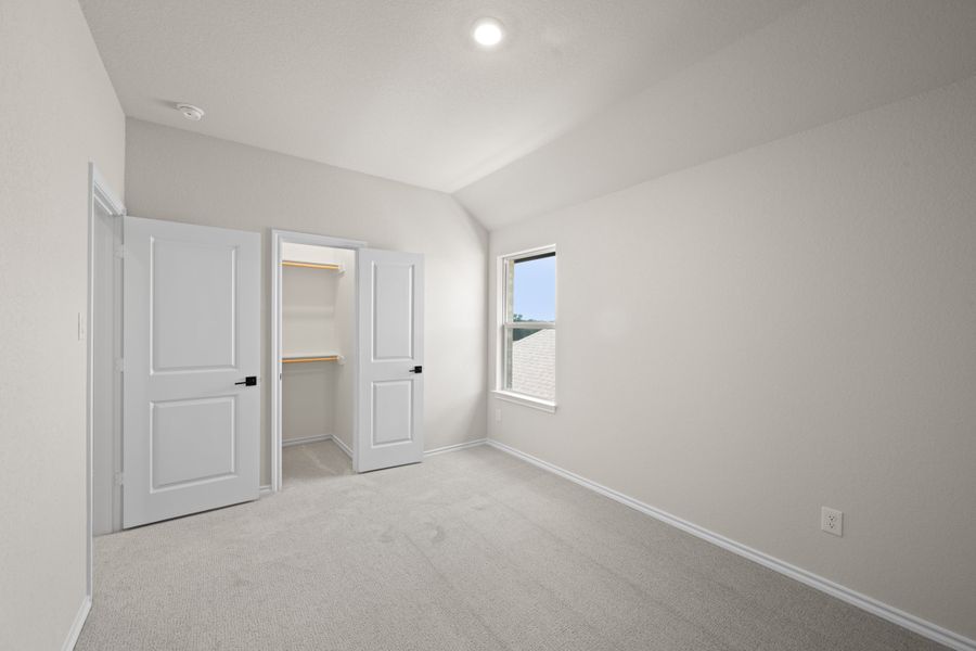 Spacious, unfurnished interior of a new home in Meadow Park at The Meadows, Ponder (Image 25).