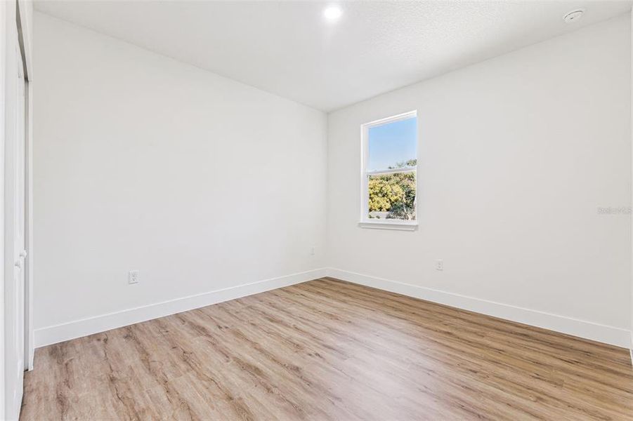 Spacious, unfurnished interior of a new home in , Belle Isle (Image 17).