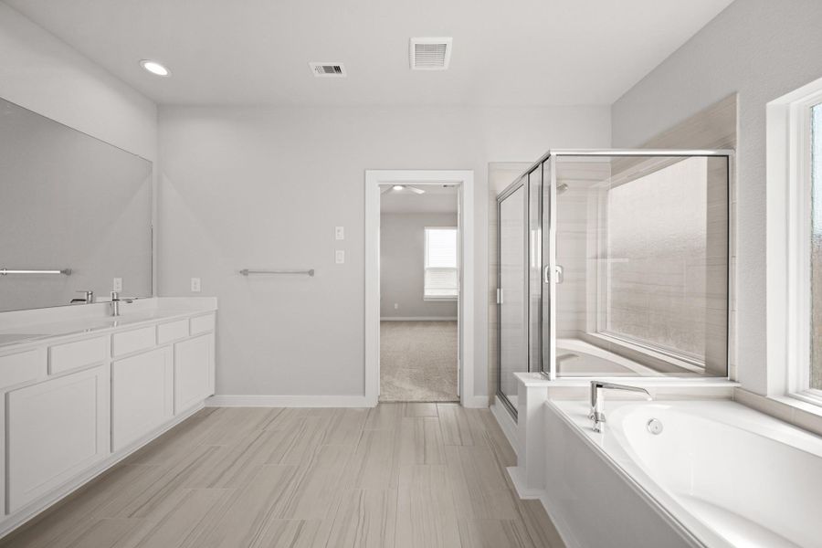 Furnished interior view inside a new home in Beacon Hill, Waller (Image 8).