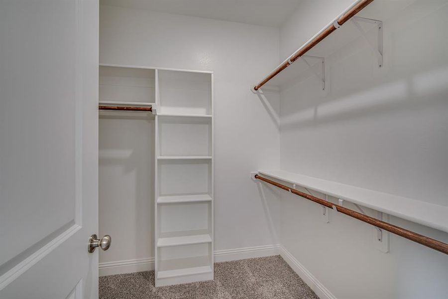 Spacious, unfurnished interior of a new home in , Corsicana (Image 26).