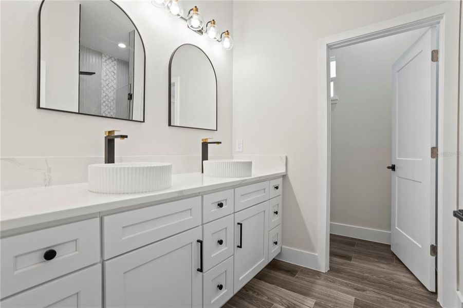 Furnished interior view inside a new home in , Eustis (Image 7).