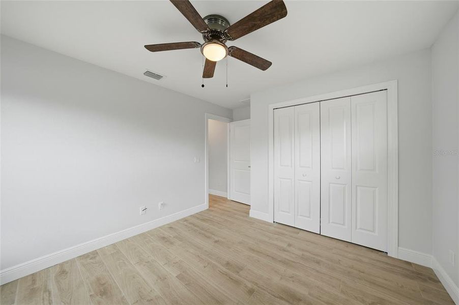 Spacious, unfurnished interior of a new home in , Port Charlotte (Image 26).