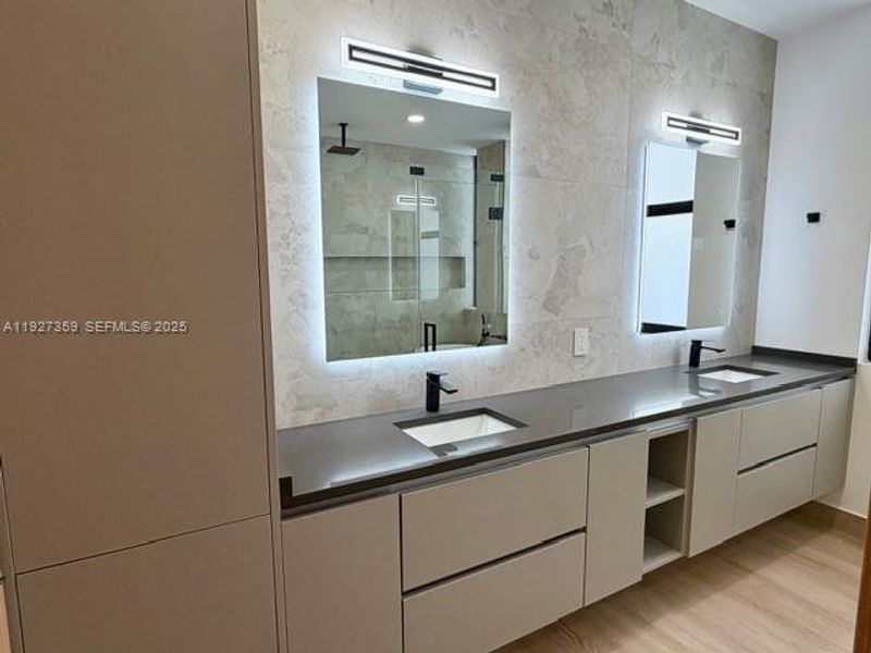 Furnished interior view inside a new home in , Fort Lauderdale (Image 11).