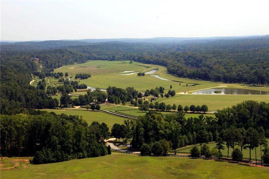 Natural landscape and outdoor views near Foxhall Residences in Douglasville (Image 40).