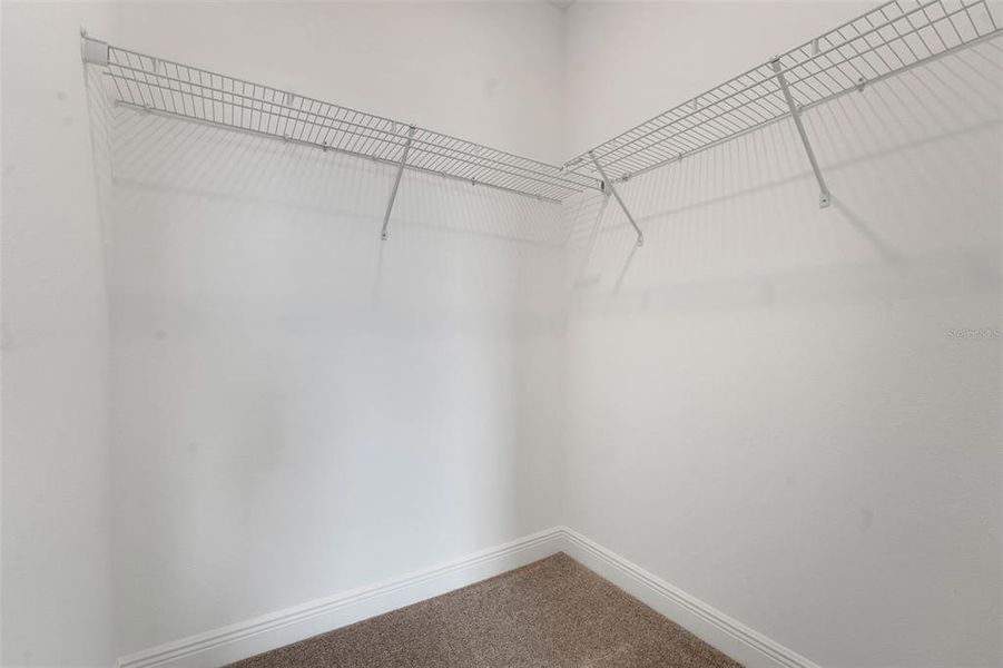 Spacious, unfurnished interior of a new home in Crossroads at Kelly Park, Apopka (Image 13).