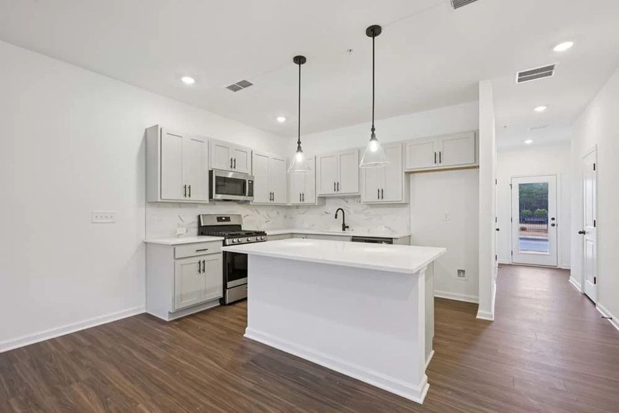 Kitchen featuring Artisan Collection Finishes