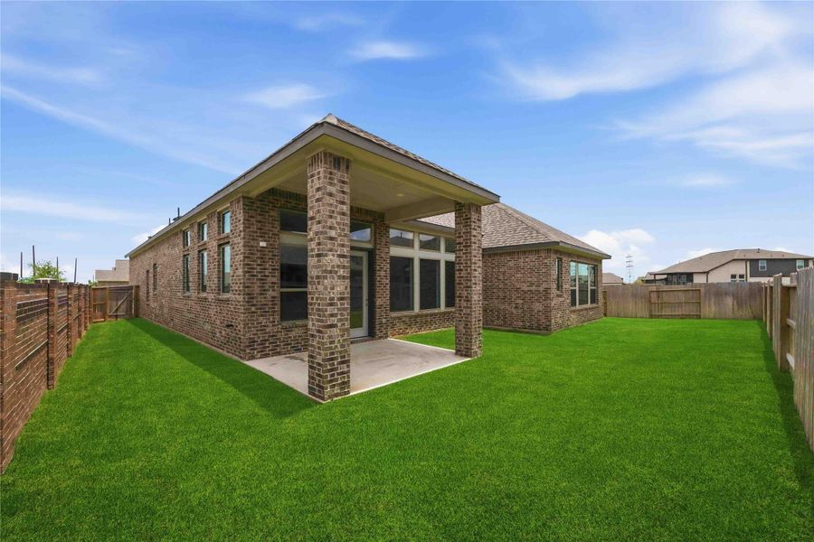 Exterior details and patio area of a home in Canterra Creek 60', Rosharon (Image 3). Exterior details and patio area of a home in Canterra Creek 60', Rosharon (Image 3).