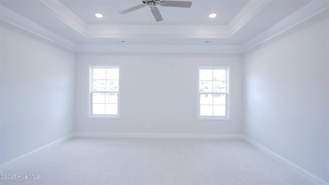 Spacious, unfurnished interior of a new home in Palmetto Creek, Bolivia (Image 12).