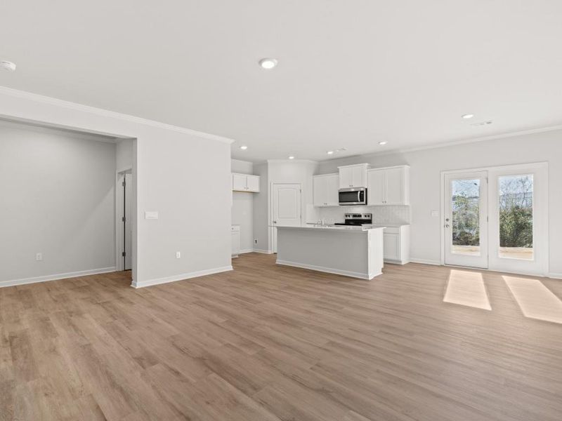 Spacious, unfurnished interior of a new home in Hughes Court, Dawsonville (Image 22).