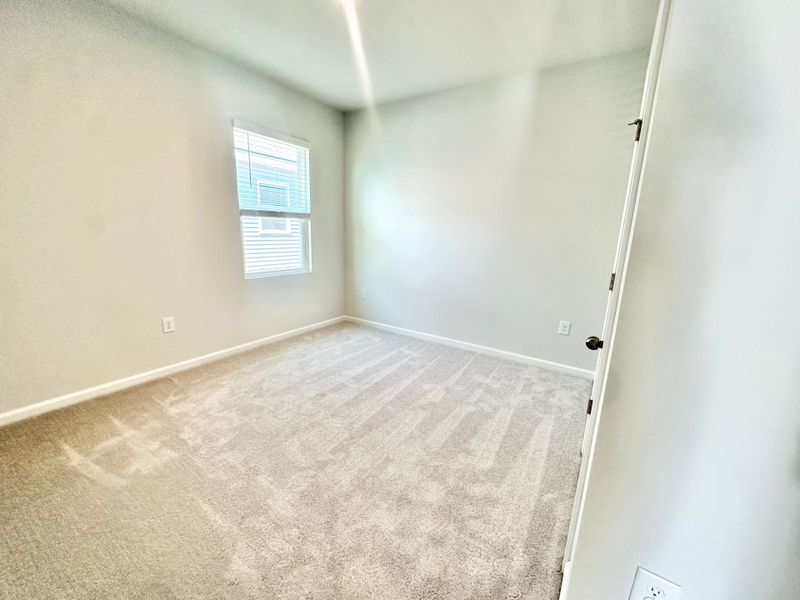 Spacious, unfurnished interior of a new home in Arcadia, Myrtle Beach (Image 19).