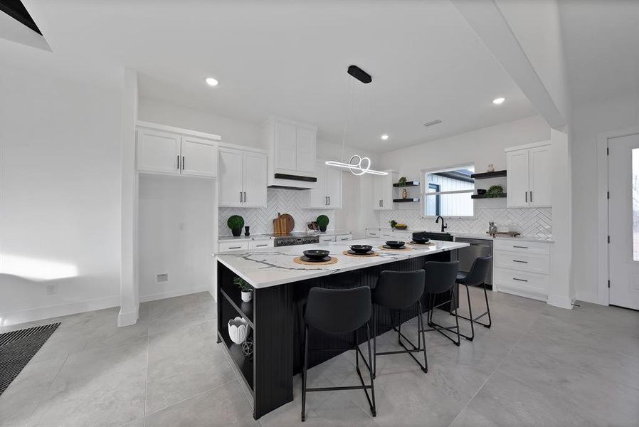 Furnished interior view inside a new home in , Celeste (Image 15).