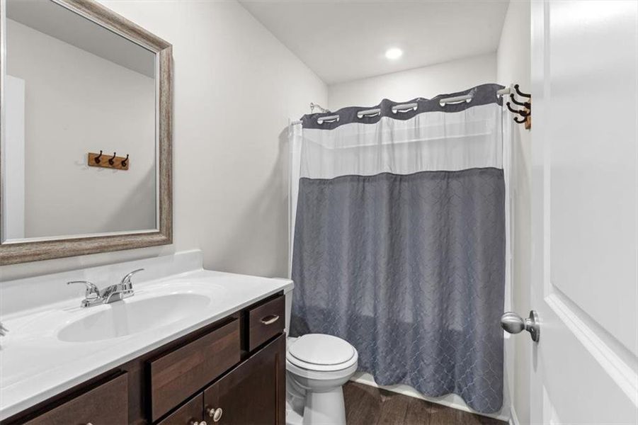 Furnished interior view inside a new home in , Dawsonville (Image 10).