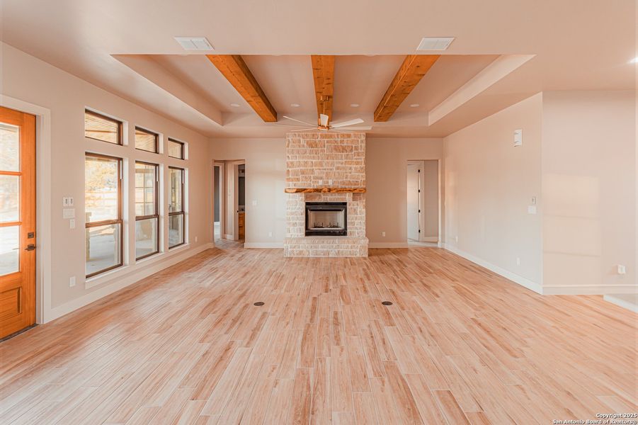 Spacious, unfurnished interior of a new home in , La Vernia (Image 25). Spacious, unfurnished interior of a new home in , La Vernia (Image 25).