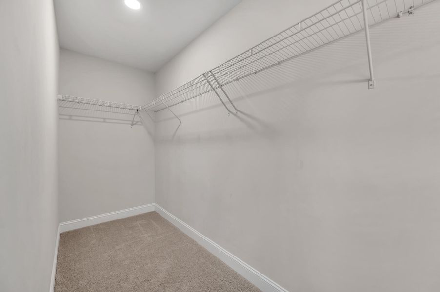 Spacious, unfurnished interior of a new home in , Summerville (Image 28).