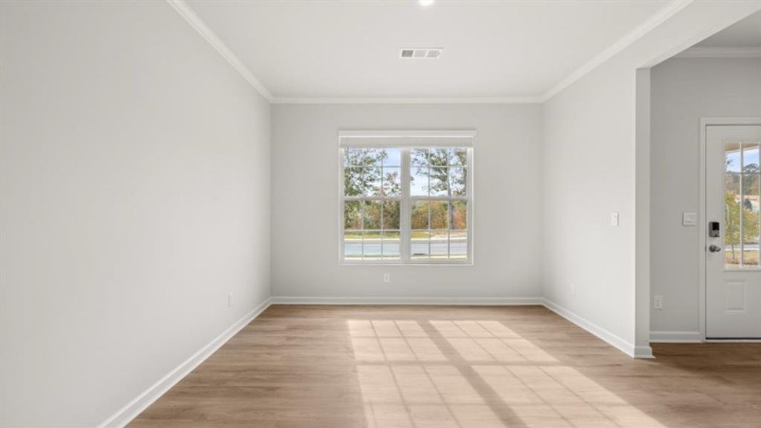 Spacious, unfurnished interior of a new home in Lost Creek, Dallas (Image 24).