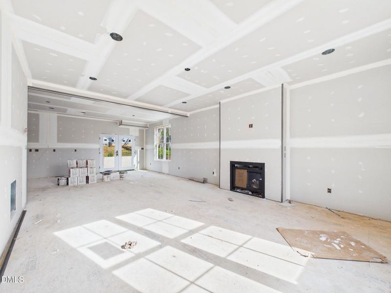 CAM01608G0-PR0121-STILL008