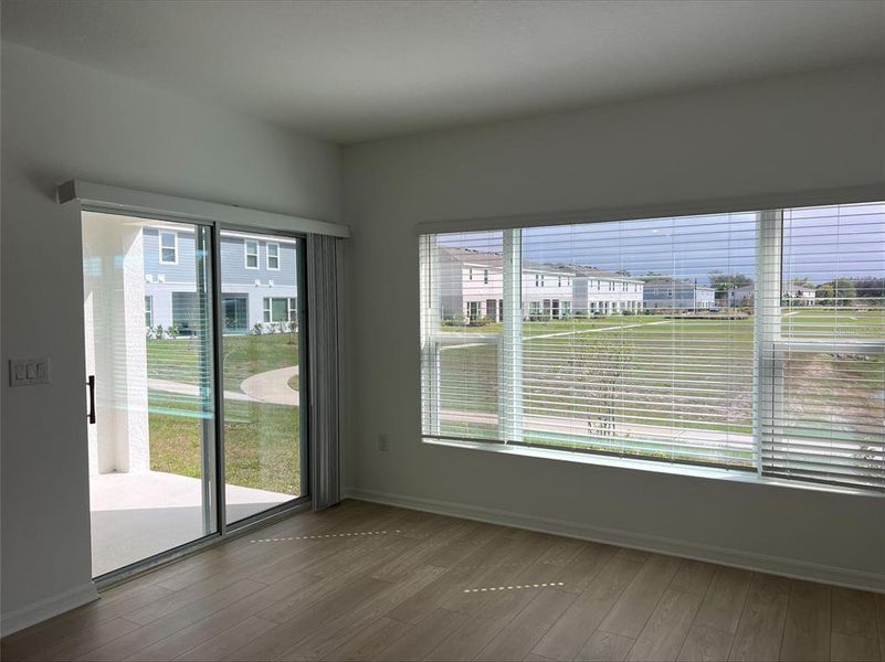 Spacious, unfurnished interior of a new home in Thompson Village Townhomes, Apopka (Image 5).