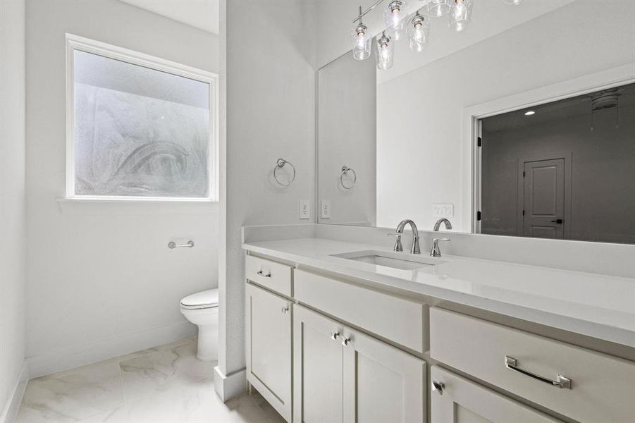 Furnished interior view inside a new home in , Denison (Image 9).