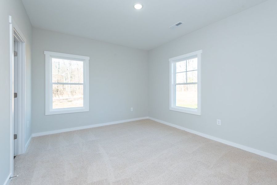 Representative unfurnished interior of a home built from the Lincoln by Foundation Home Builders LLC in Pinnix Loop, Burlington (Image 13).