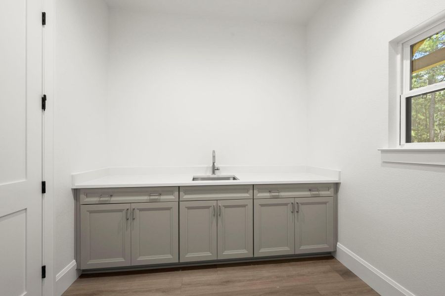 Furnished interior view inside a new home in , Huntsville (Image 7).