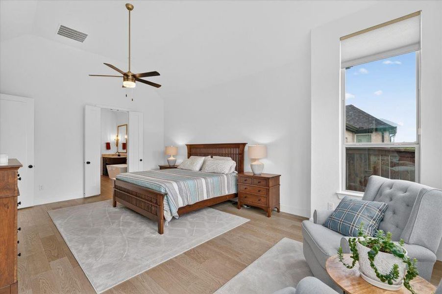 Furnished interior view inside a new home in Saddle Star Estates, Rockwall (Image 13).