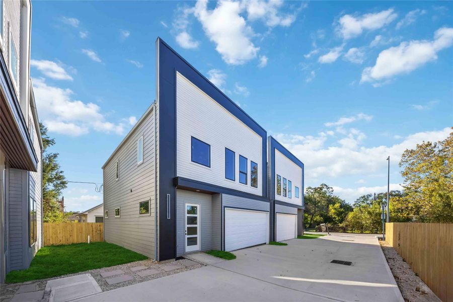 Exterior details and patio area of a home in , Houston (Image 3).