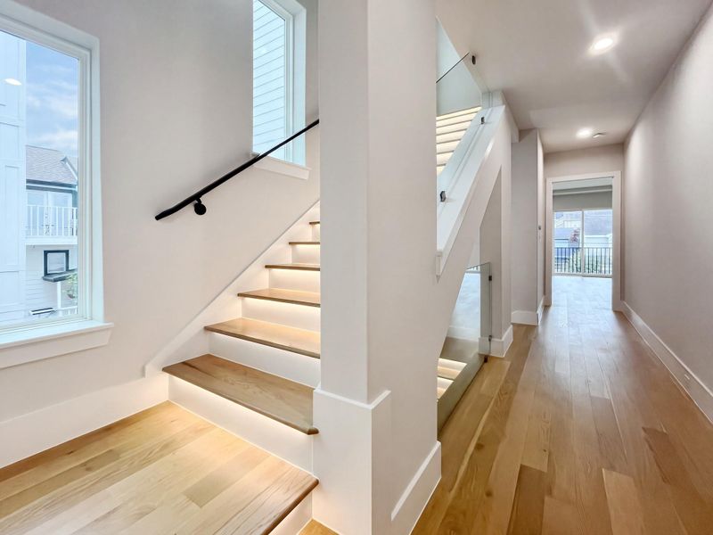 Spacious, unfurnished interior of a new home in , Houston (Image 15).
