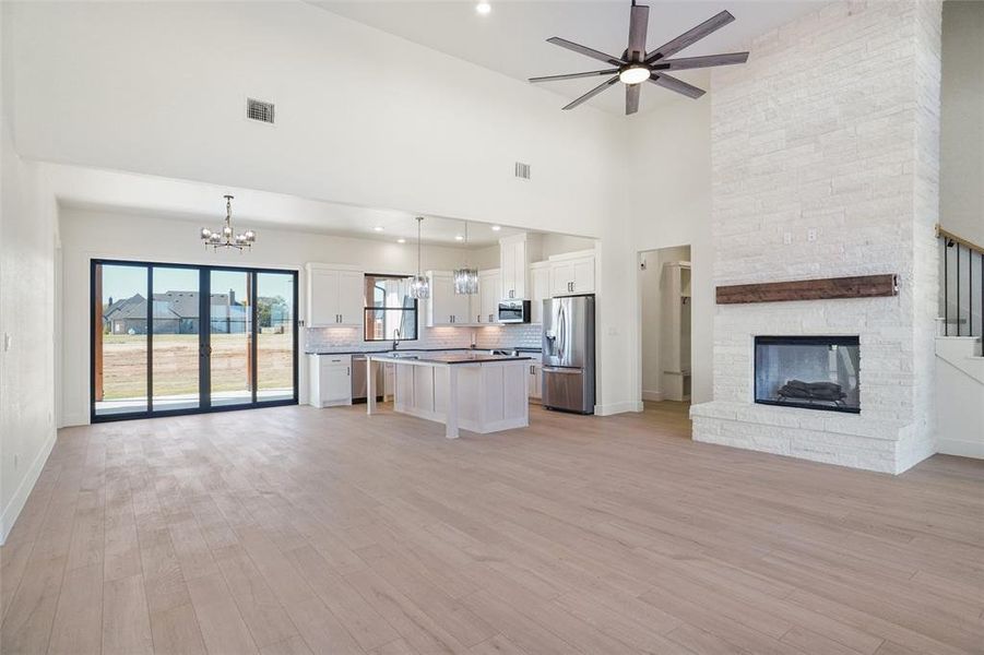 Spacious, unfurnished interior of a new home in , Paradise (Image 23).