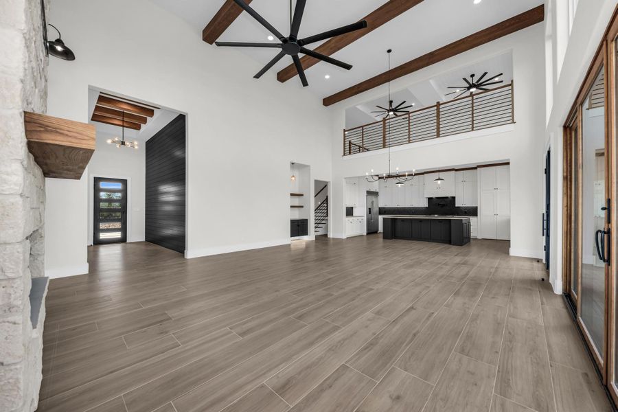 Spacious, unfurnished interior of a new home in , Horseshoe Bay (Image 17).