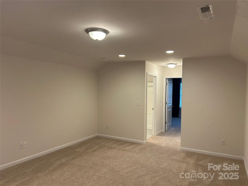 Spacious, unfurnished interior of a new home in , Mooresville (Image 20).