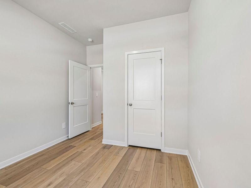 Spacious, unfurnished interior of a new home in Avalon Place - Signature Series, Durham (Image 14). Spacious, unfurnished interior of a new home in Avalon Place - Signature Series, Durham (Image 14).