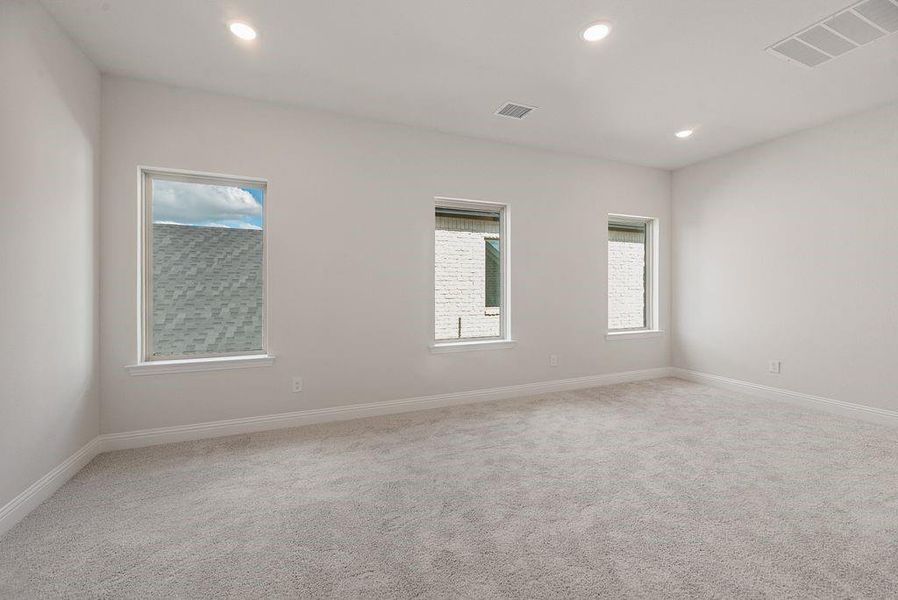 Spacious, unfurnished interior of a new home in Spiritas Ranch, Little Elm (Image 31). Spacious, unfurnished interior of a new home in Spiritas Ranch, Little Elm (Image 31).