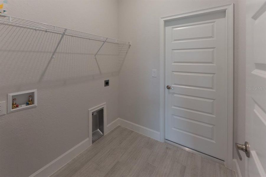 Spacious, unfurnished interior of a new home in Oak Hill Plantation, Ocala (Image 8). Spacious, unfurnished interior of a new home in Oak Hill Plantation, Ocala (Image 8).