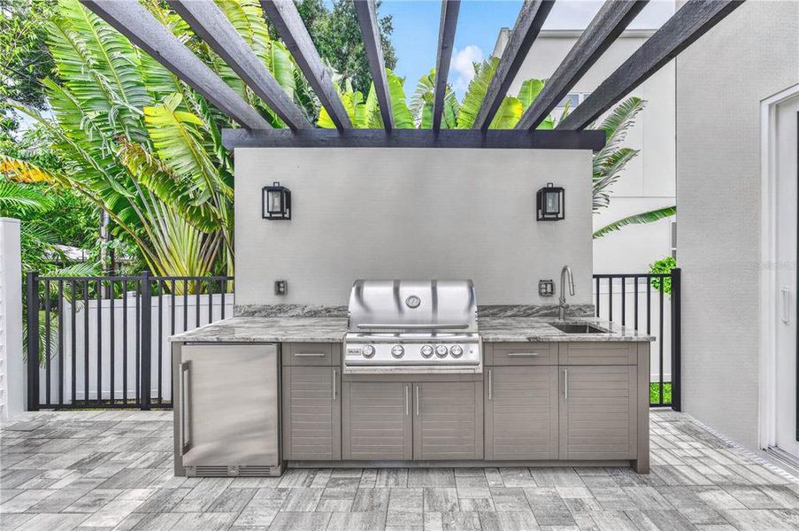 Exterior details and patio area of a home in , Sarasota (Image 4).