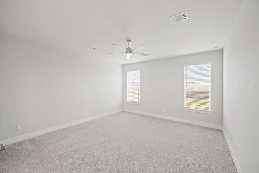 Spacious, unfurnished interior of a new home in Morton Creek Ranch, Katy (Image 21).