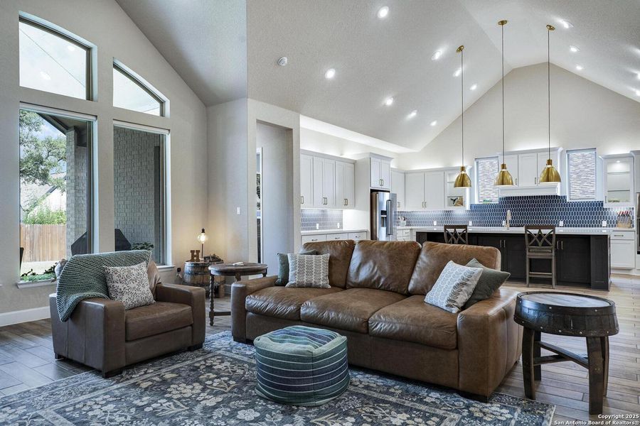 Furnished interior view inside a new home in Balcones Creek 70', Boerne (Image 31).