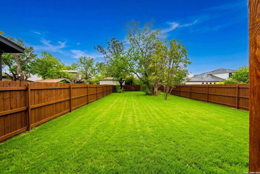 Exterior details and patio area of a home in , San Antonio (Image 30).